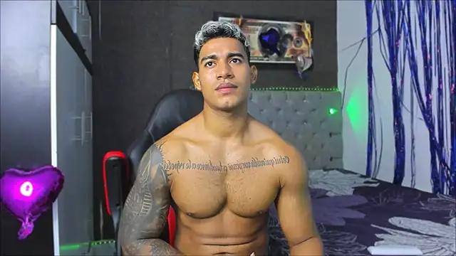 luigi_hot_ webcam