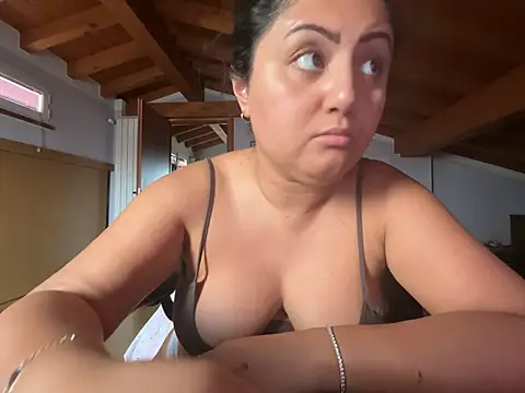 gatitalocahot