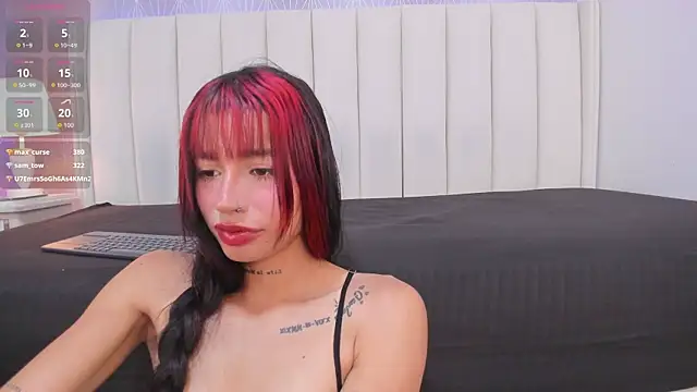 Tori_Gaviria webcam