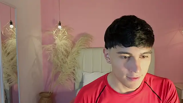 ryan_valentino webcam