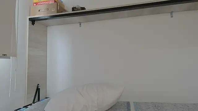 Cherry_1992 webcam