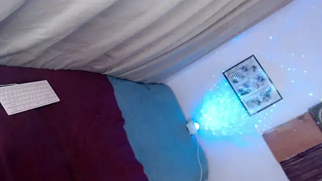 NathalieMea webcam
