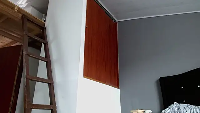 Emilia_1995 webcam