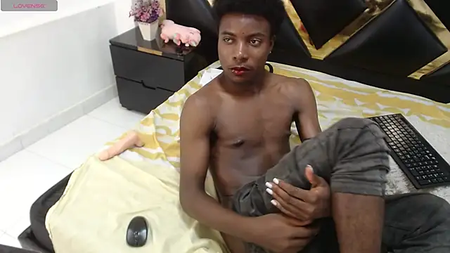 NoahJhonson69 webcam