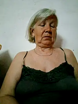 KlaudiaDarling webcam