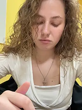 AsynaYuuki webcam