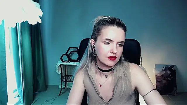 AliceSmite webcam