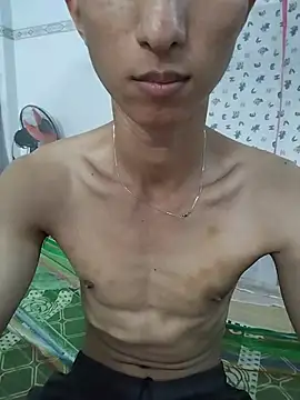 Kiet_Mot_Minh_O_Nha