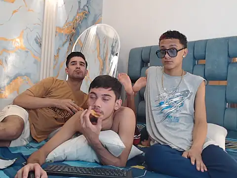 LUCKY_BOX2026 webcam