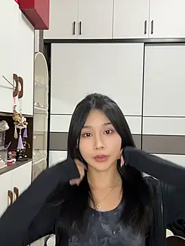 cuteluky18 webcam