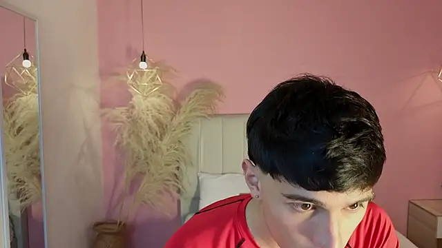 ryan_valentino webcam