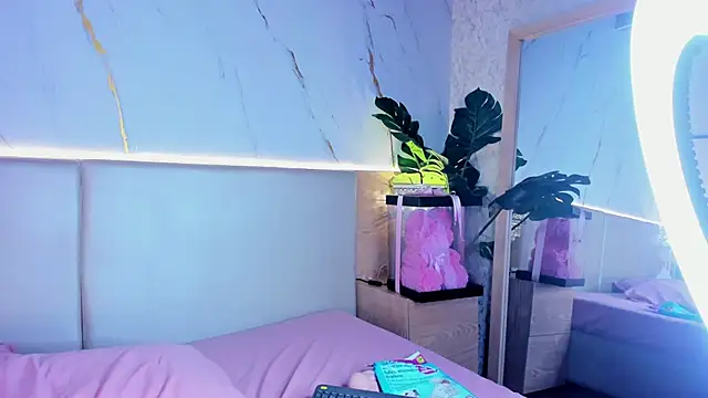 julietaa_1 - Julietaa_1's free webcam - UK Sex Cams
