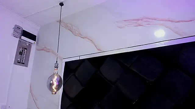 Ibbie_drastic ahegao webcam girl