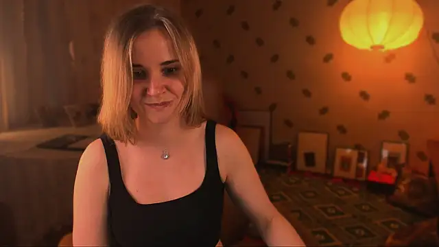 MiaSparkes webcam