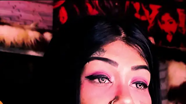 indian_dreamgirl webcam