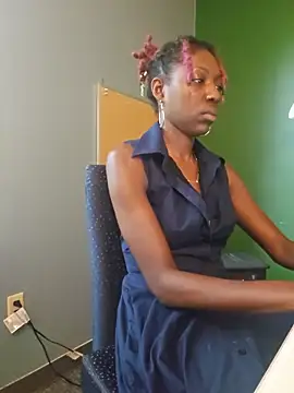 oliviaprettypussy webcam