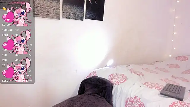 chloe_kisses webcam