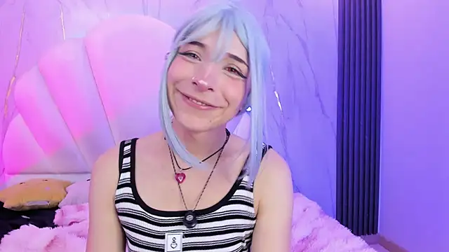 AliiceWonderland_ live cam