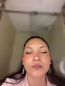 baby_lizy webcam