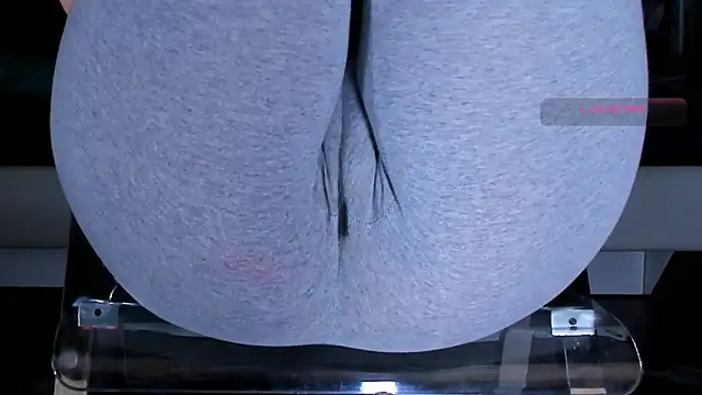 Cameltoe_squirt_inPants webcam