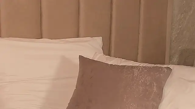 Megan_Mill webcam