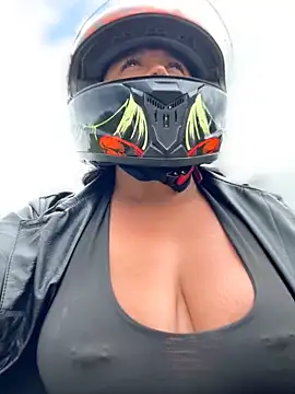_Mia-Safety_Inspector webcam