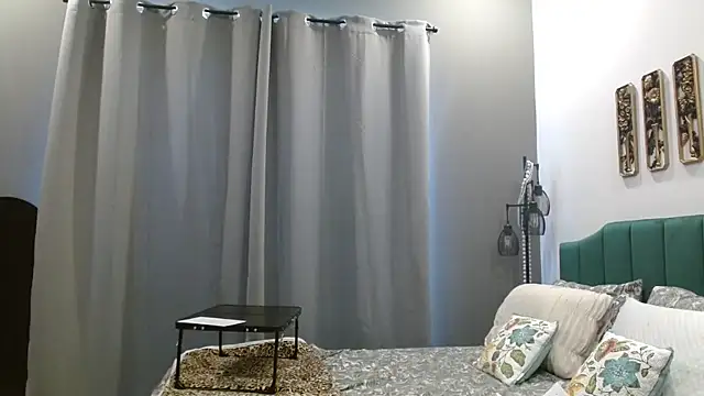 HazelSkyesChat