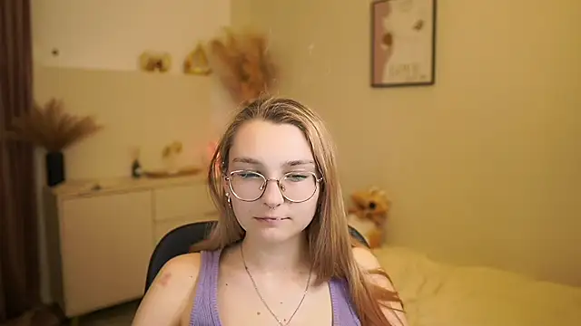 Sophielux18 webcam