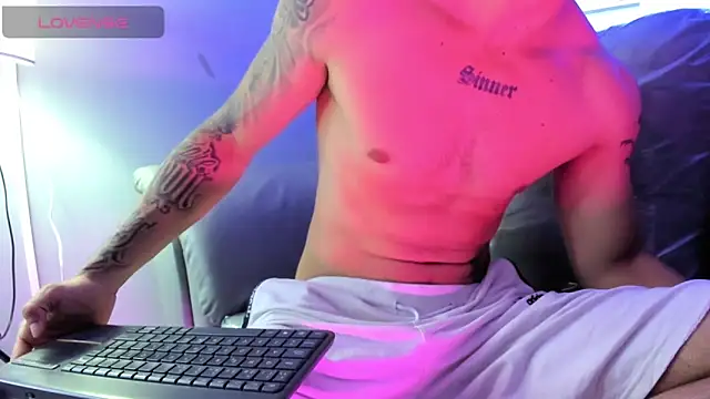 Leo_santoro webcam