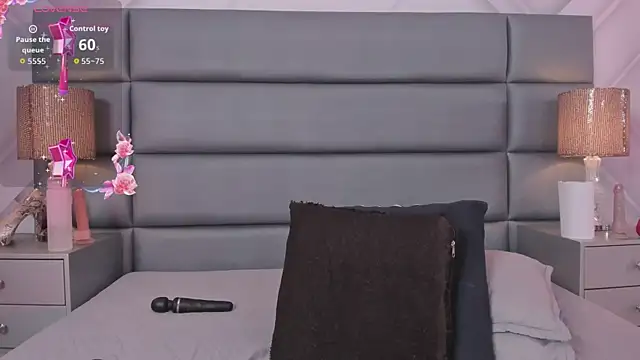 AlexaFoxx_ webcam
