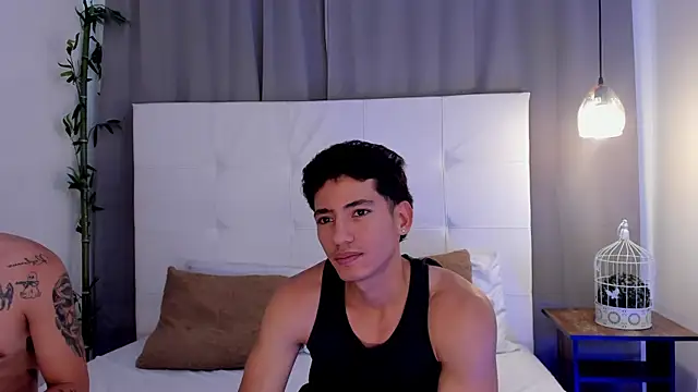 Alejo-and-Thiago webcam