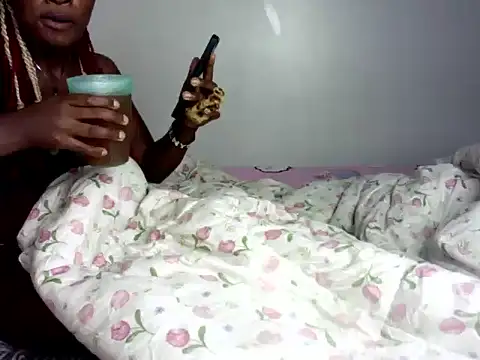 Its_miah webcam