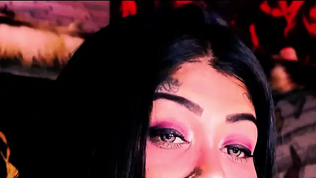 indian_dreamgirl webcam