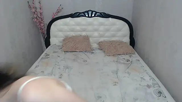 Holliy_Cooper webcam