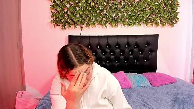 valeria_and_zoe webcam