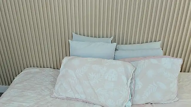 charlottebrowns_ webcam