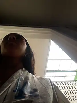 LilyRossi_ webcam