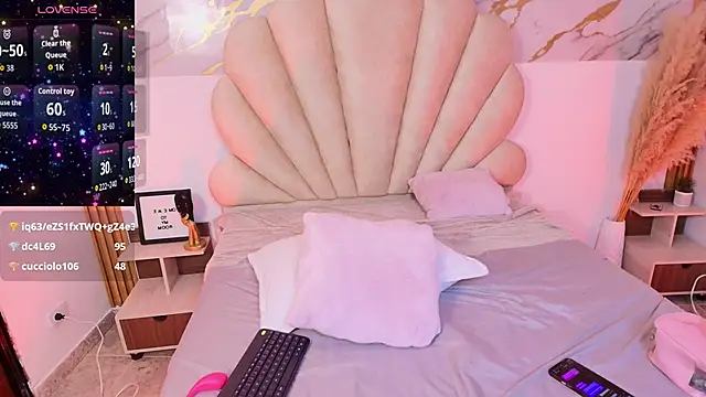 HemmaStar dildo cam girl