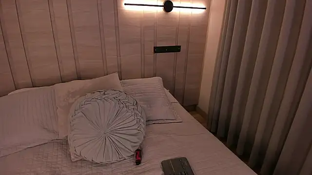 Megan_storm dildo cam to cam show