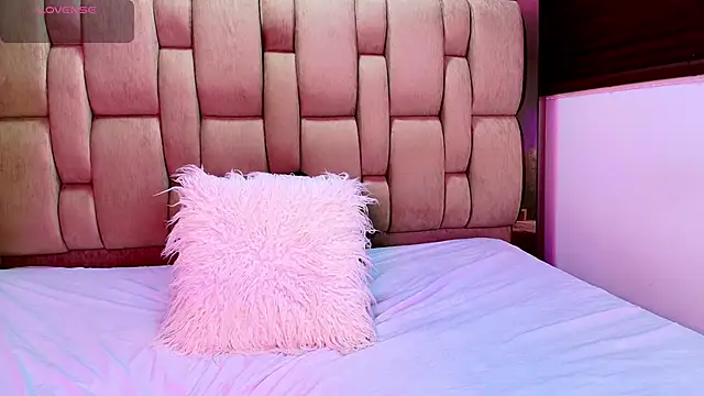 Charlie_Henker anal dildo show