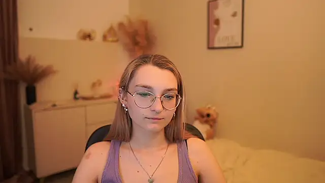 Sophielux18 webcam