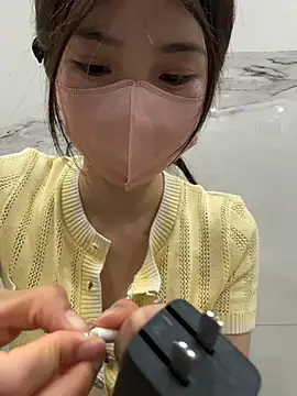 gougou13 live sex cam
