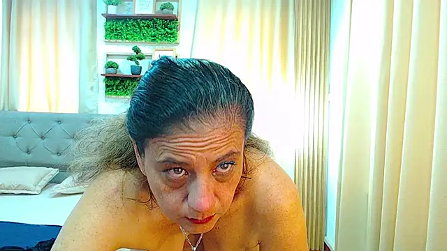 sasi_luna webcam