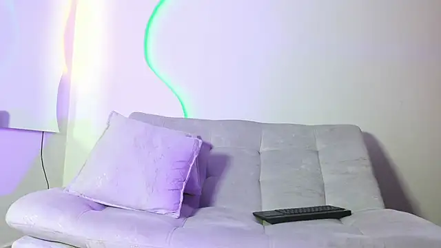 ArohomLester_ webcam