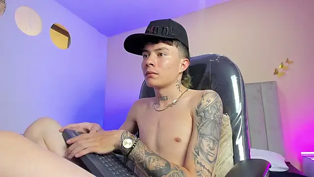 Nascary_Fox webcam