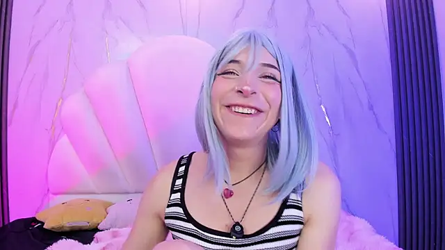 AliiceWonderland_ webcam