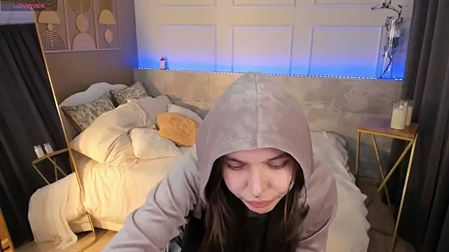 ChloeSunny webcam