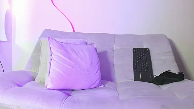 ArohomLester_ webcam