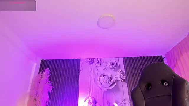 MichellePreston webcam