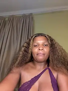 BELLACHERRY18 webcam